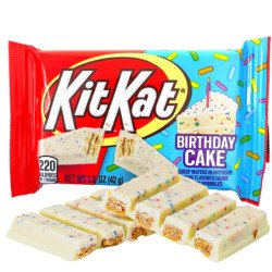 KIT KAT BIRTHDAY CAKE